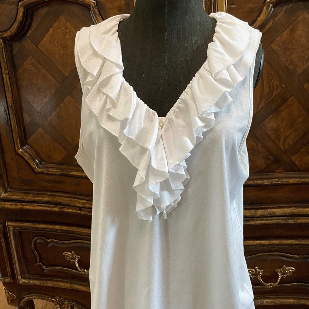 Lauren/Ralph Lauren White Sleeveless, Ruffed Neckline Top.  Size L